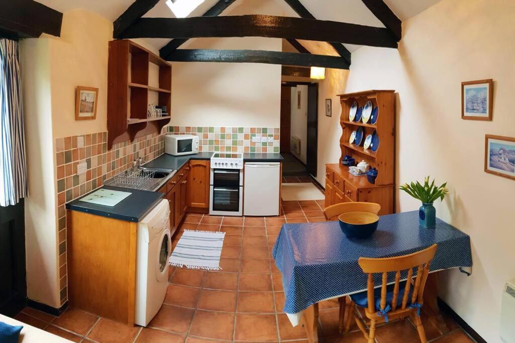 Cosy Cottage In The Beautiful Lamorna Valley - Walk To The Pub & Sea Paul المظهر الخارجي الصورة